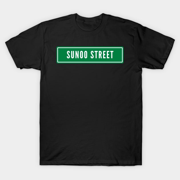 Sunoo Street Sign ENHYPEN T-Shirt by wennstore